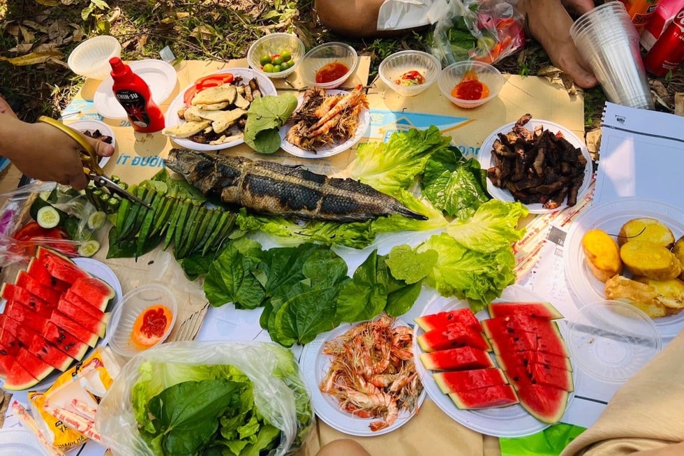 Cầm 5 triệu tự lái xe đi Cao Bằng: Tuyệt chiêu du lịch rẻ cho nhà 4 người - 2