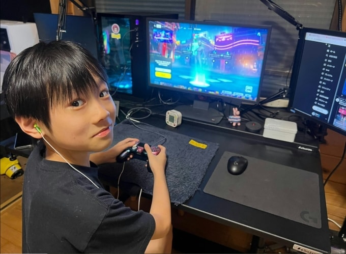 Tarou có thể chơi game liên tục 10-20 giờ. Ảnh: fn_taro@X