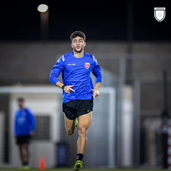 Tiền đạo Jordan Odeh Fakhoury tập luyện cùng đội tuyển tại Arab Saudi vào ngày 3/1/2026, trước thềm vòng chung kết U23 châu Á 2026. Ảnh: JFA