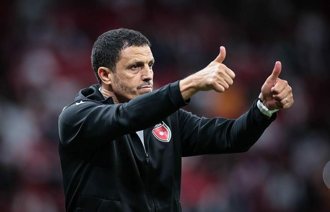 HLV Jamal Sellami của đội tuyển bóng đá Jordan. Ảnh: JFA