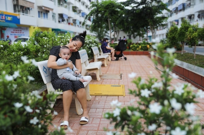 Người dân sống tại khu nhà ở xã hội Lê Thành An Lạc, quận Bình Tân (cũ). Ảnh: Quỳnh Trần