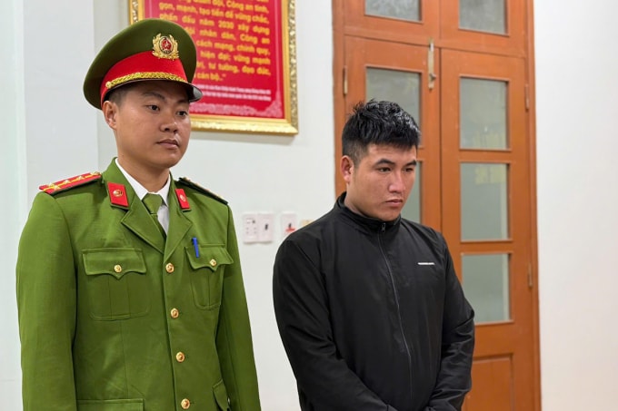 Phạm Ngọc Khánh tại cơ quan công an. Ảnh: Ngọc Oanh