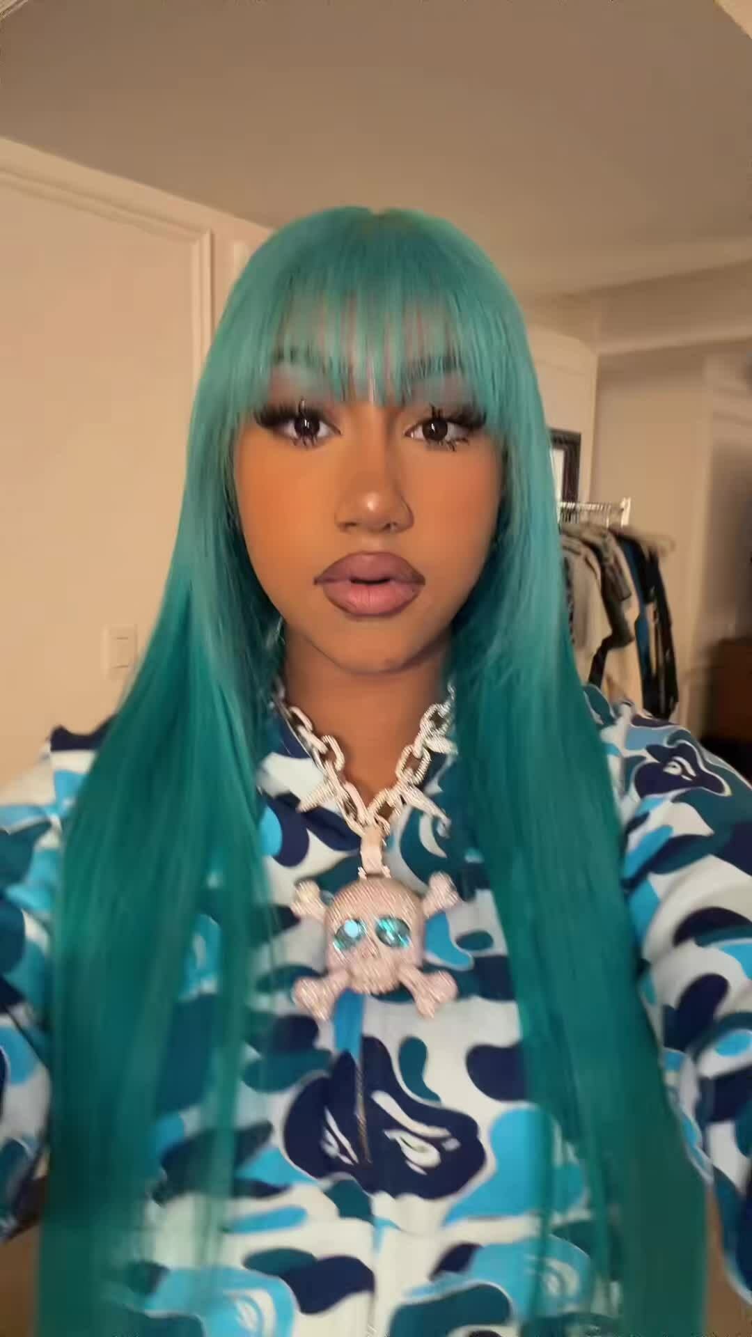 Diện mạo con gái Kim Kardashian gây chú ý