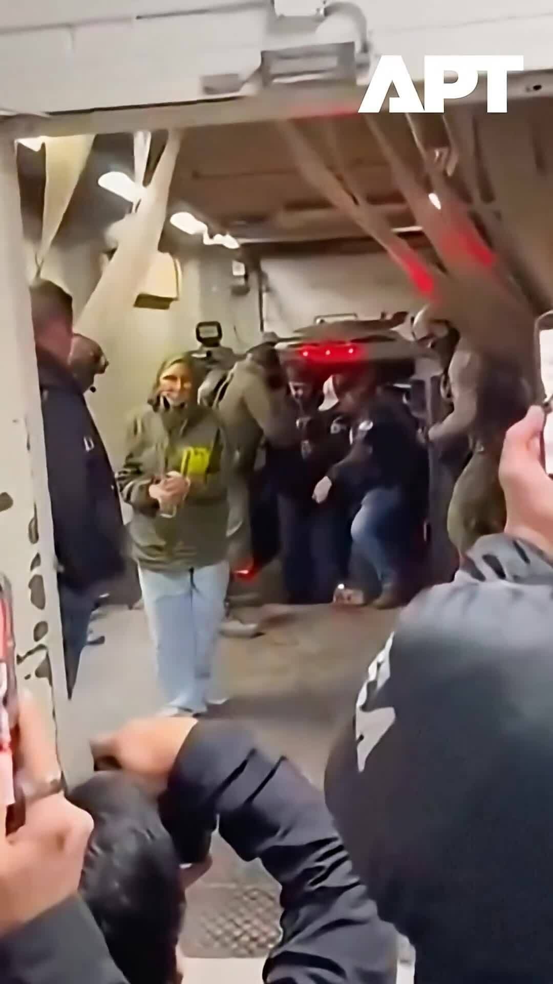 Vợ Tổng thống Venezuela lần đầu xuất hiện sau khi bị Mỹ bắt