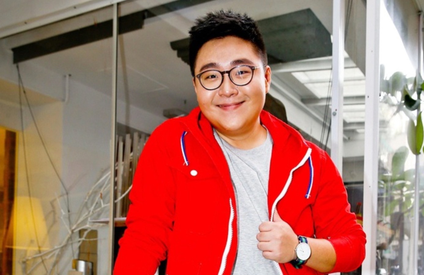 Hác Thiệu Văn đang có cuộc sống bình yên.