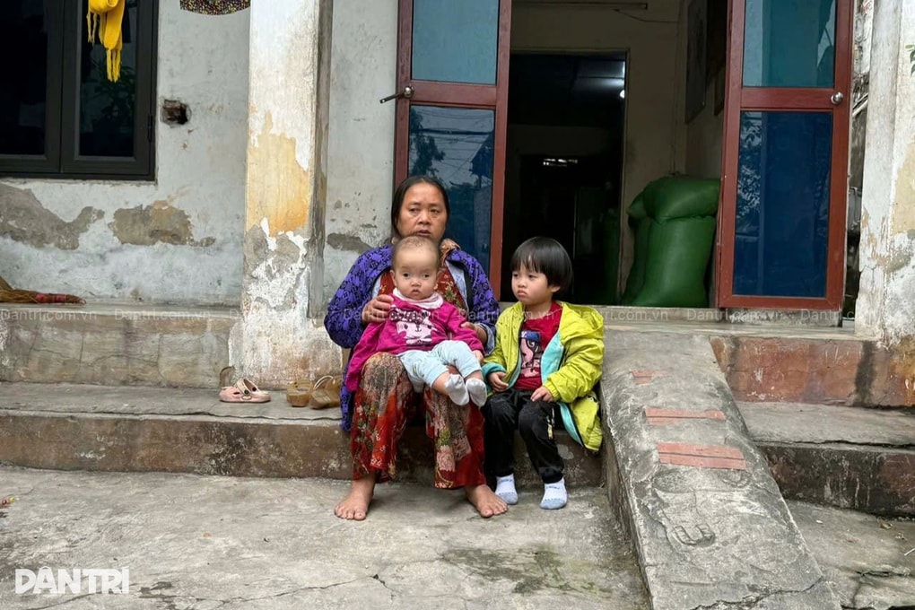 Thiếu 300 triệu đồng mổ tim, người mẹ 24 tuổi xin xuất viện về nhà chờ chết - 4