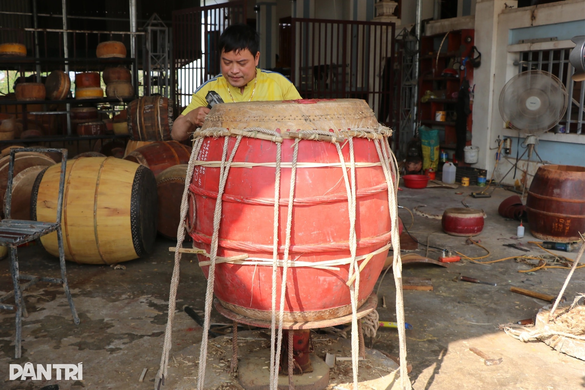 Nghề tay gõ nhịp, chân nhún nhảy vào vụ Tết - 8