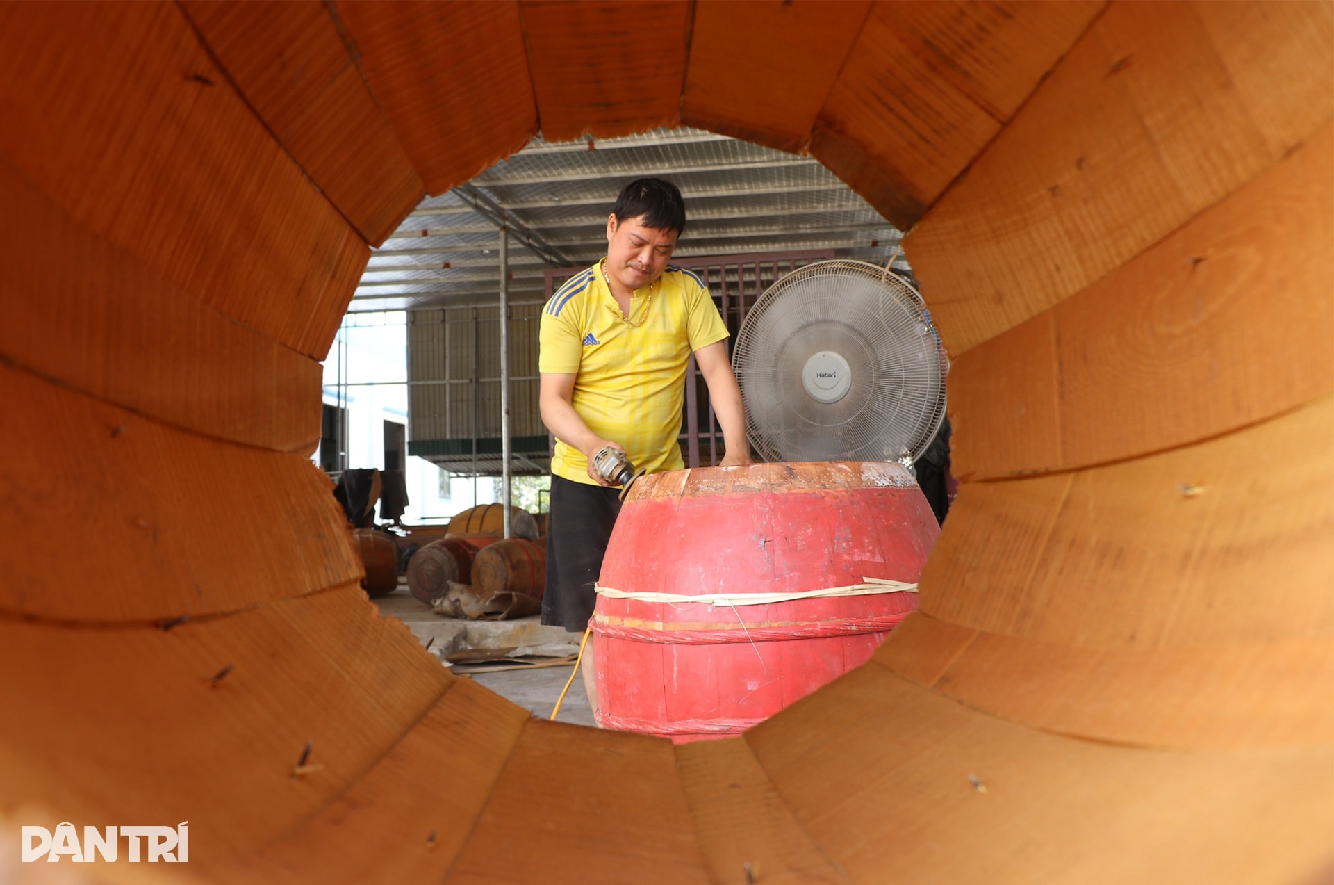 Nghề tay gõ nhịp, chân nhún nhảy vào vụ Tết - 13