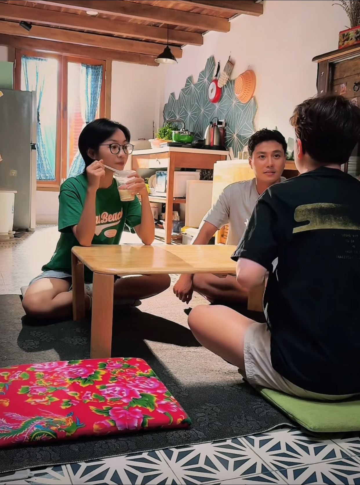 Phim nối sóng 'Cách em 1 milimet' trên VTV3 có gì hấp dẫn?- Ảnh 1. Phim nối sóng 'Cách em 1 milimet' trên VTV3 có gì hấp dẫn?- Ảnh 1.