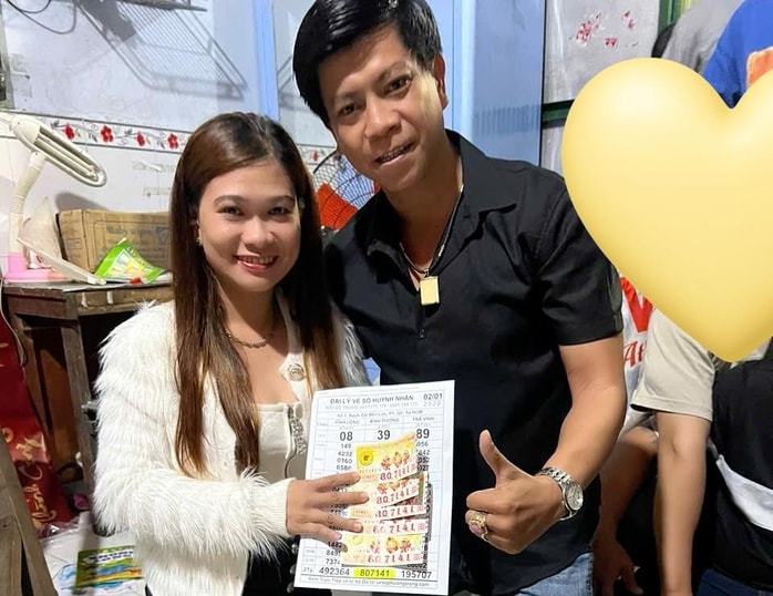 Tìm người trúng độc đắc 28 tỉ đồng Xổ số miền Nam tại chợ Bình Điền - Ảnh 2.