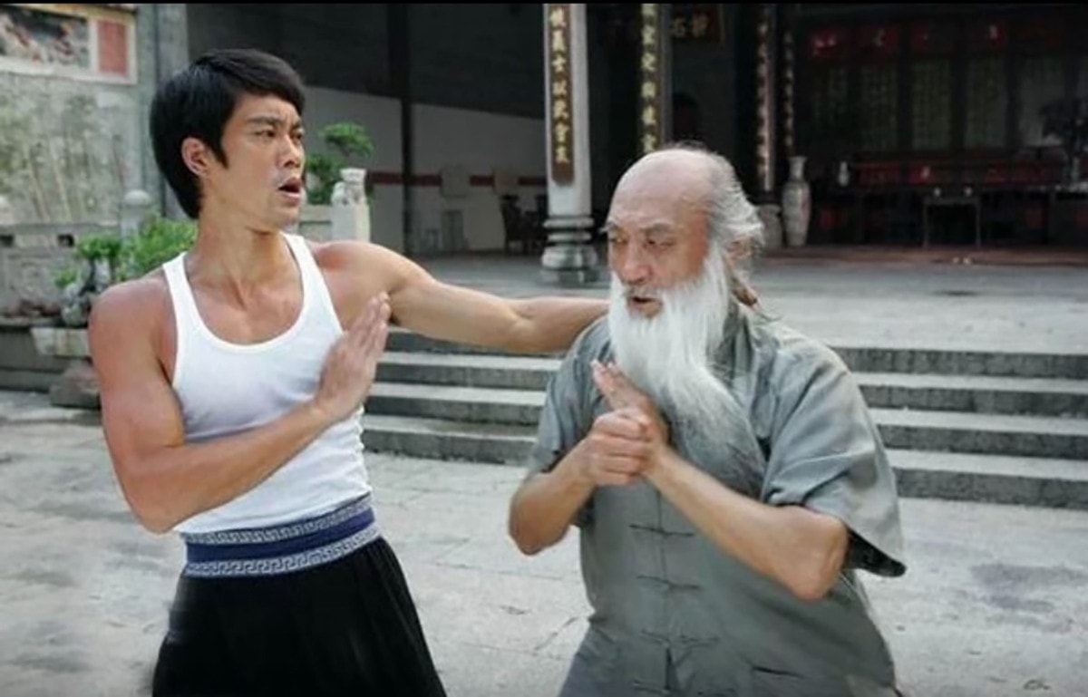 Vu Thừa Huệ từng đóng vai Diệp Vấn trong bộ phim truyền hình Huyền thoại Lý Tiểu Long.