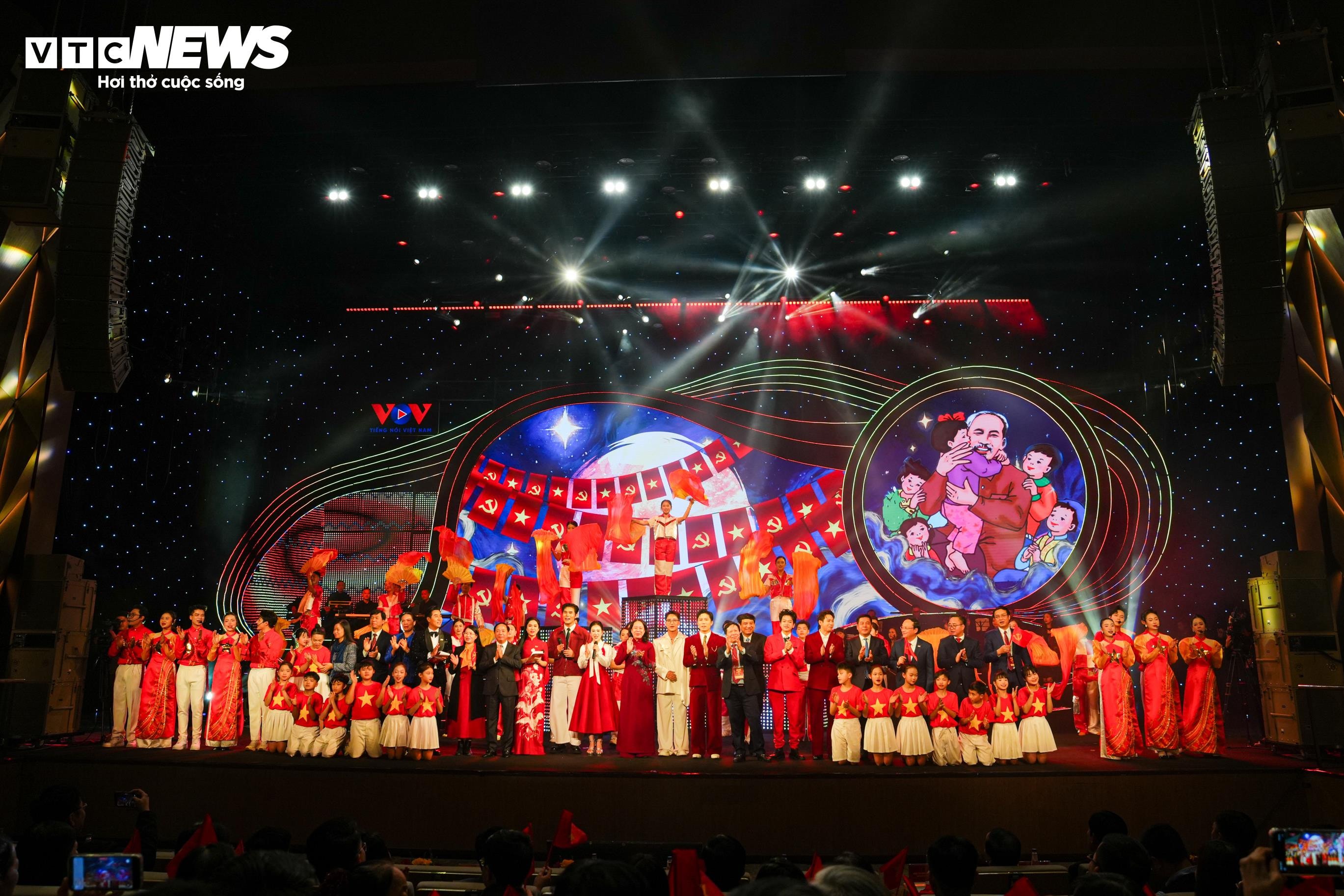 Chương trình nghệ thuật đặc biệt 