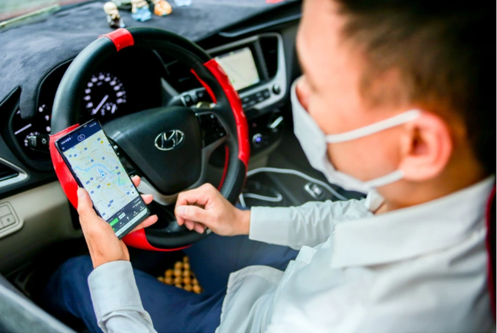 Vụ tài xế bị khách dùng đũa tấn công: Nghề sơ hở là bị dọa đánh, mắng - 2