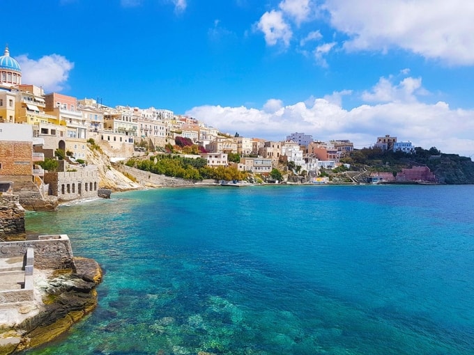 Khung cảnh trên đảo Syros. Ảnh: Live the greek life
