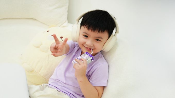 Sự kết hợp của đạm quý A2 – 6 HMO - MFGM & DHA trong Vinamilk Optimum A2 Pro+ giúp củng cố nền tảng phát triển cho trẻ. Ảnh: Vinamilk