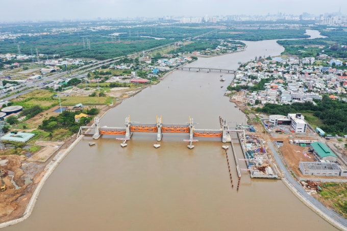 Cống ngăn triều Mương Chuối thuộc dự án chống ngập do triều cường TP HCM. Ảnh: Quỳnh Trần