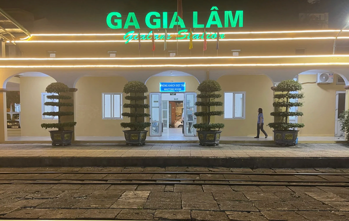 Đề xuất dừng chạy tàu qua "phố cà phê đường tàu" - Ảnh 2.