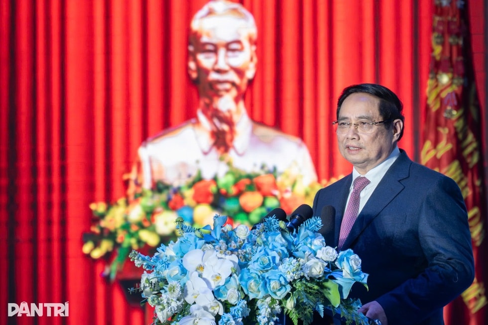 Thủ tướng: May 10 phải phấn đấu trở thành tập đoàn thời trang quốc tế - 6