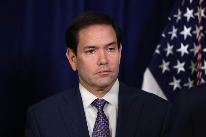 Ngoại trưởng Marco Rubio trong cuộc họp báo tại dinh thự Mar-a-Lago ngày 3/1. Ảnh: AP