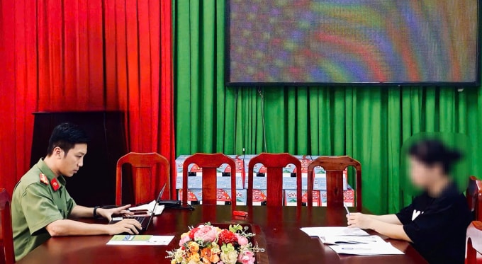 Một người bị triệu tập vì đăng video giả, nội dung nghệ sĩ Quyền Linh bị bắt. Ảnh: Công an TP HCM