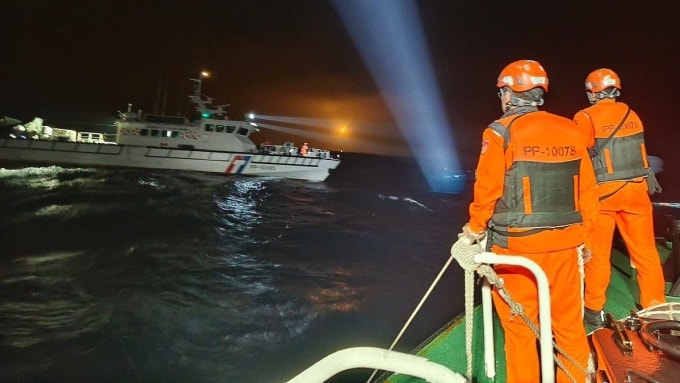 Lực lượng Đài Loan tìm kiếm phi công và chiếc tiêm kích F-16V mất tích. Ảnh: CNA