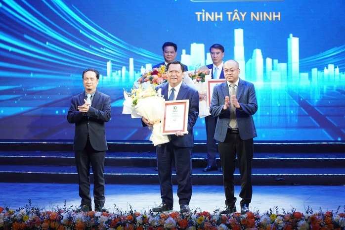 Tây Ninh vào tốp 10 địa phương hấp dẫn doanh nghiệp lớn năm 2025 - Ảnh 3.