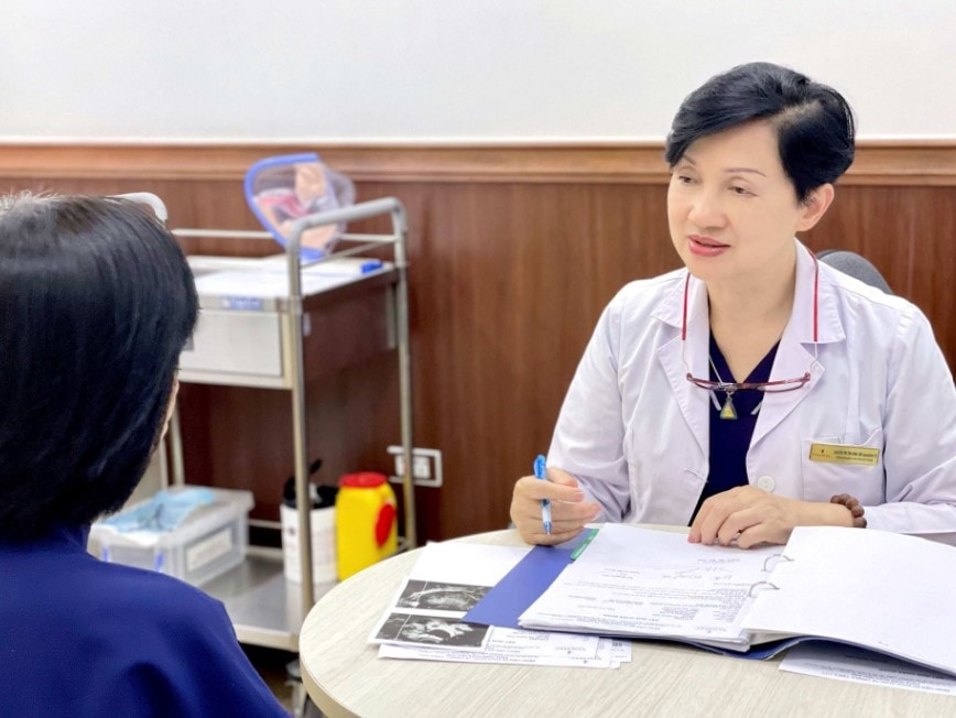 Nữ bác sĩ Nguyễn Thị Tân Sinh