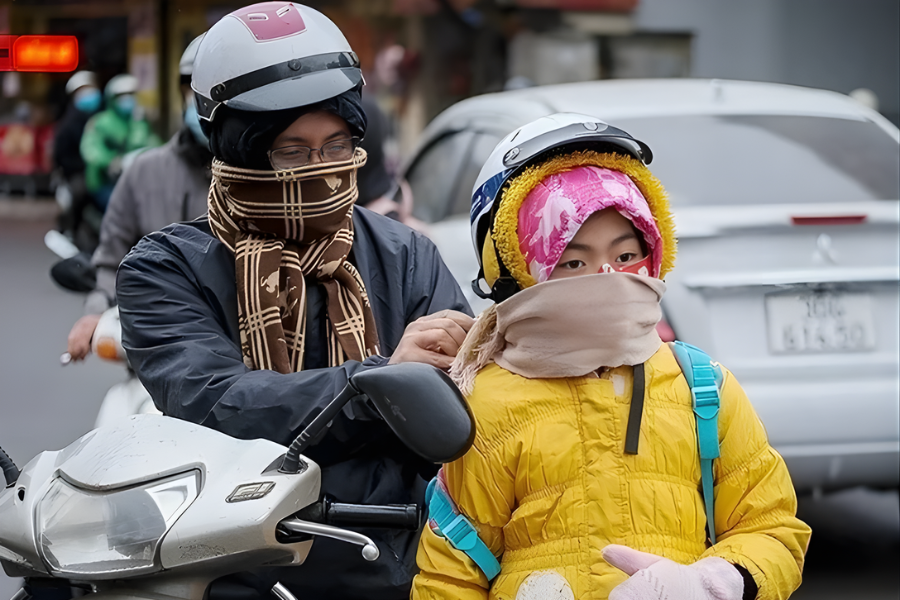 Bộ Y tế khuyến cáo người dân hạn chế ra ngoài khi trời quá lạnh, gió mạnh