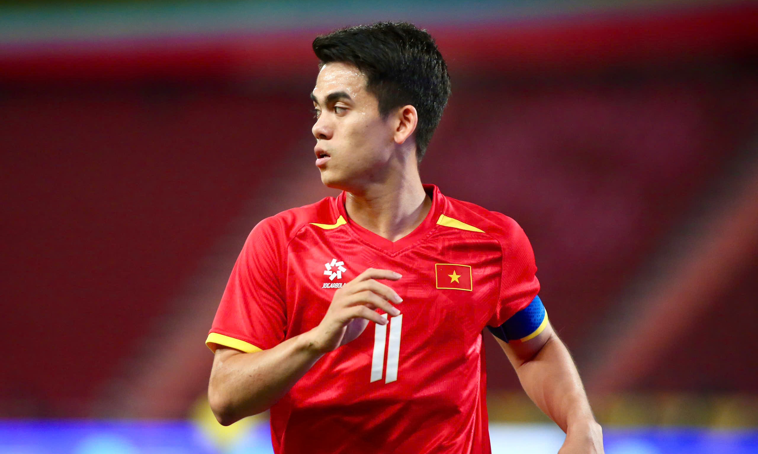 Khuất Văn Khang có thể ngồi dự bị.