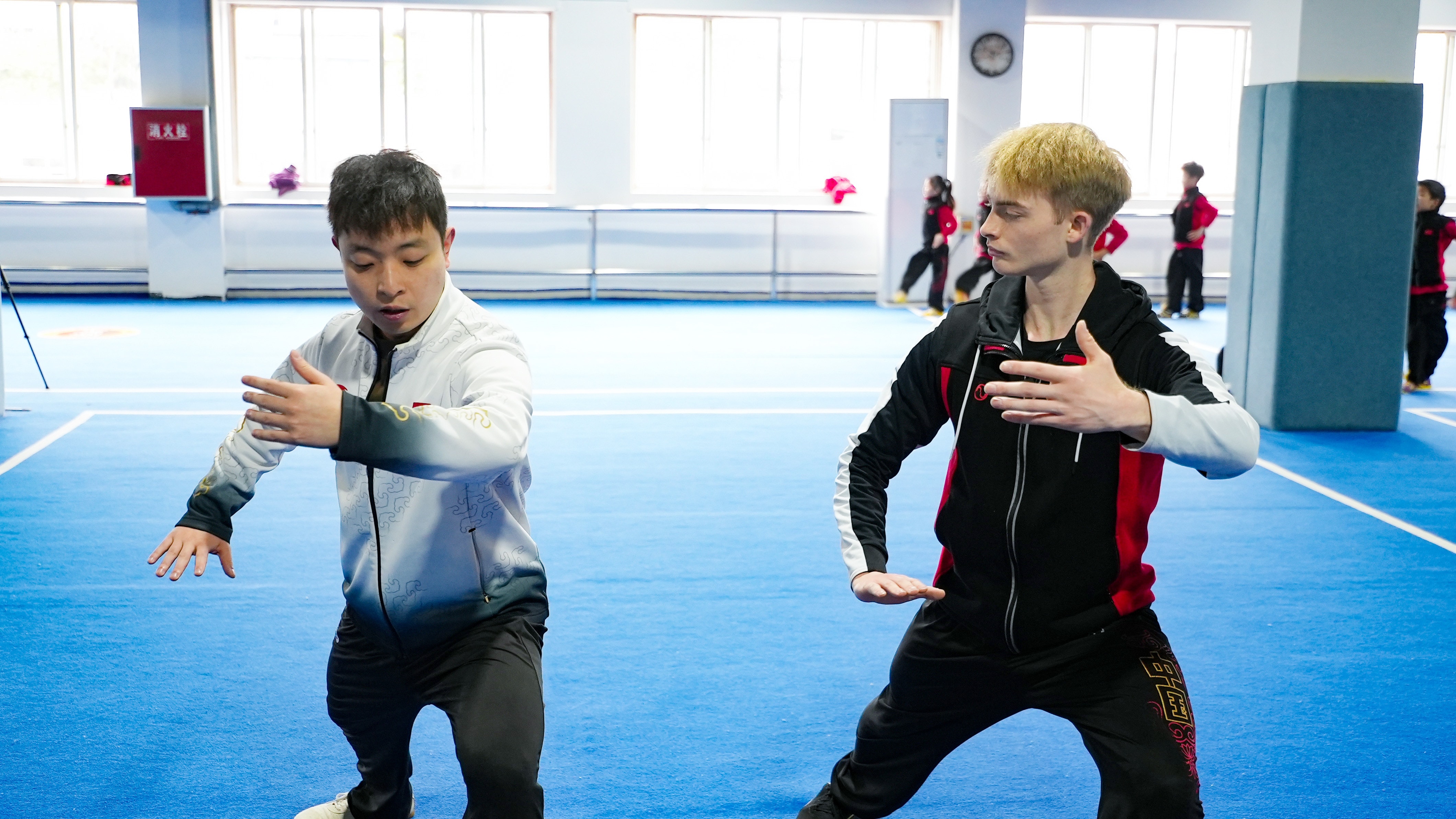 Tristan David học võ thuật ở Tứ Xuyên (Trung Quốc)