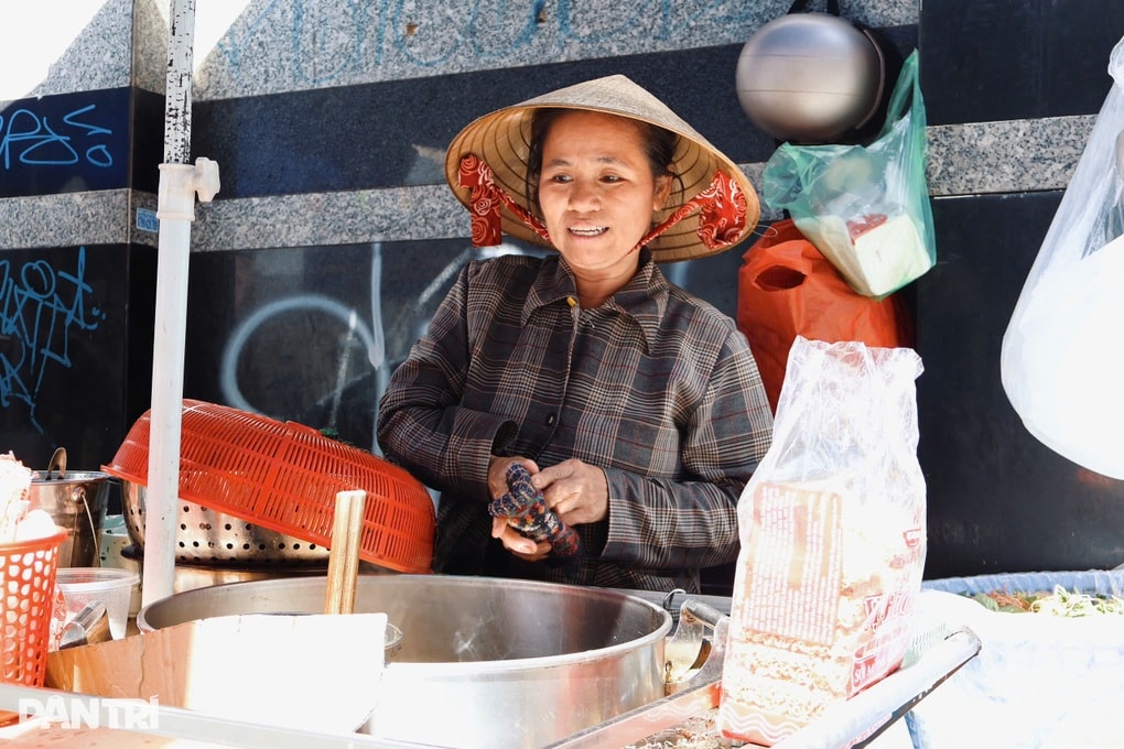 Hẻm ăn vặt Hai Bà Trưng nổi tiếng ở TPHCM đóng cửa sau 12 năm hoạt động - 3