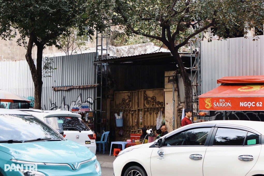 Hẻm ăn vặt Hai Bà Trưng nổi tiếng ở TPHCM đóng cửa sau 12 năm hoạt động - 2