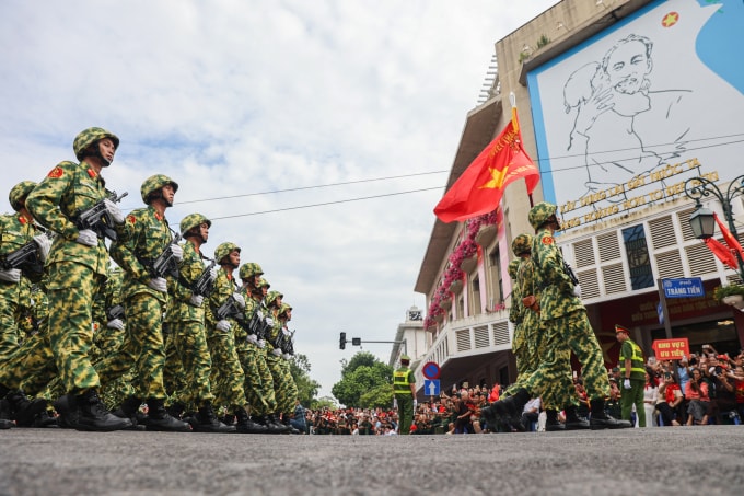 Bộ đội tham gia diễu binh, diễu hành trong ngày Quốc khánh, tháng 9/2025. Ảnh: Quỳnh Trần