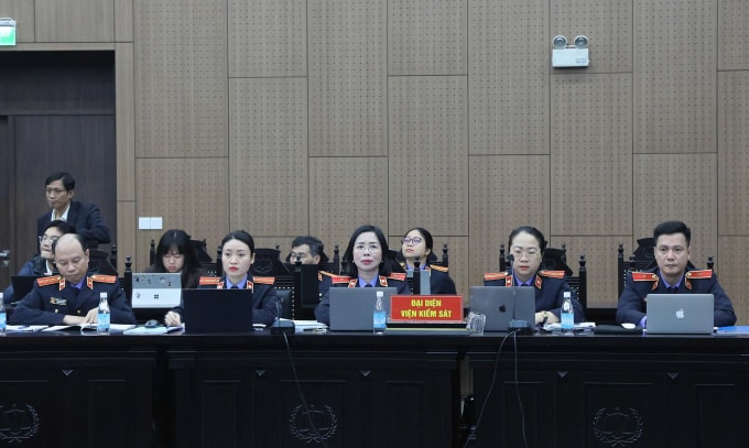 Đại diện VKSND Hà Nội tại tòa. Ảnh: Phạm Dự