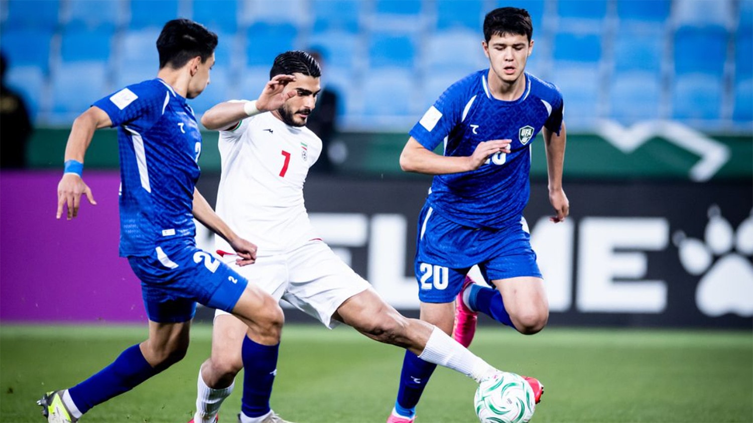 U23 Iran hòa U23 Uzbekistan ở lượt trận thứ hai.