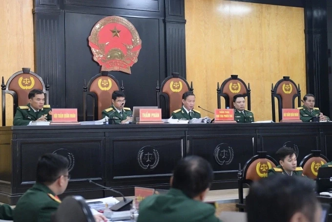 Phiên xét xử do thượng tá, thẩm phán Nguyễn Hữu Bình làm chủ tọa. Ảnh: Danh Lam