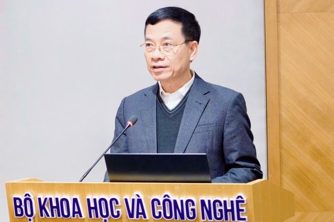 Bí thư Đảng ủy, Bộ trưởng Khoa học và Công nghệ Nguyễn Mạnh Hùng. Ảnh: Phan Hoàn