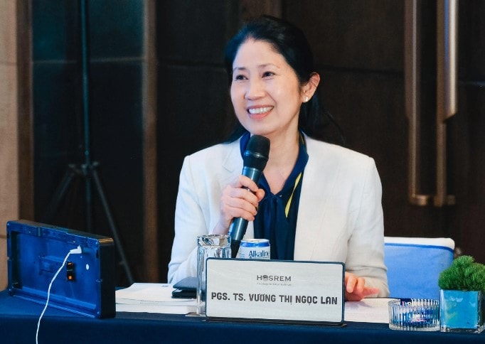 pgs.-ts-vuong-thi-ngoc-lan.jpg