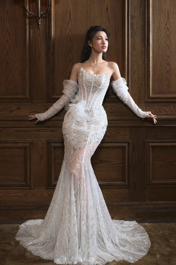 Á hậu Phương Nhi đẹp lộng lẫy trong áo cưới đầm xòe công chúa- Ảnh 5. Á hậu Phương Nhi đẹp lộng lẫy trong áo cưới đầm xòe công chúa- Ảnh 5.