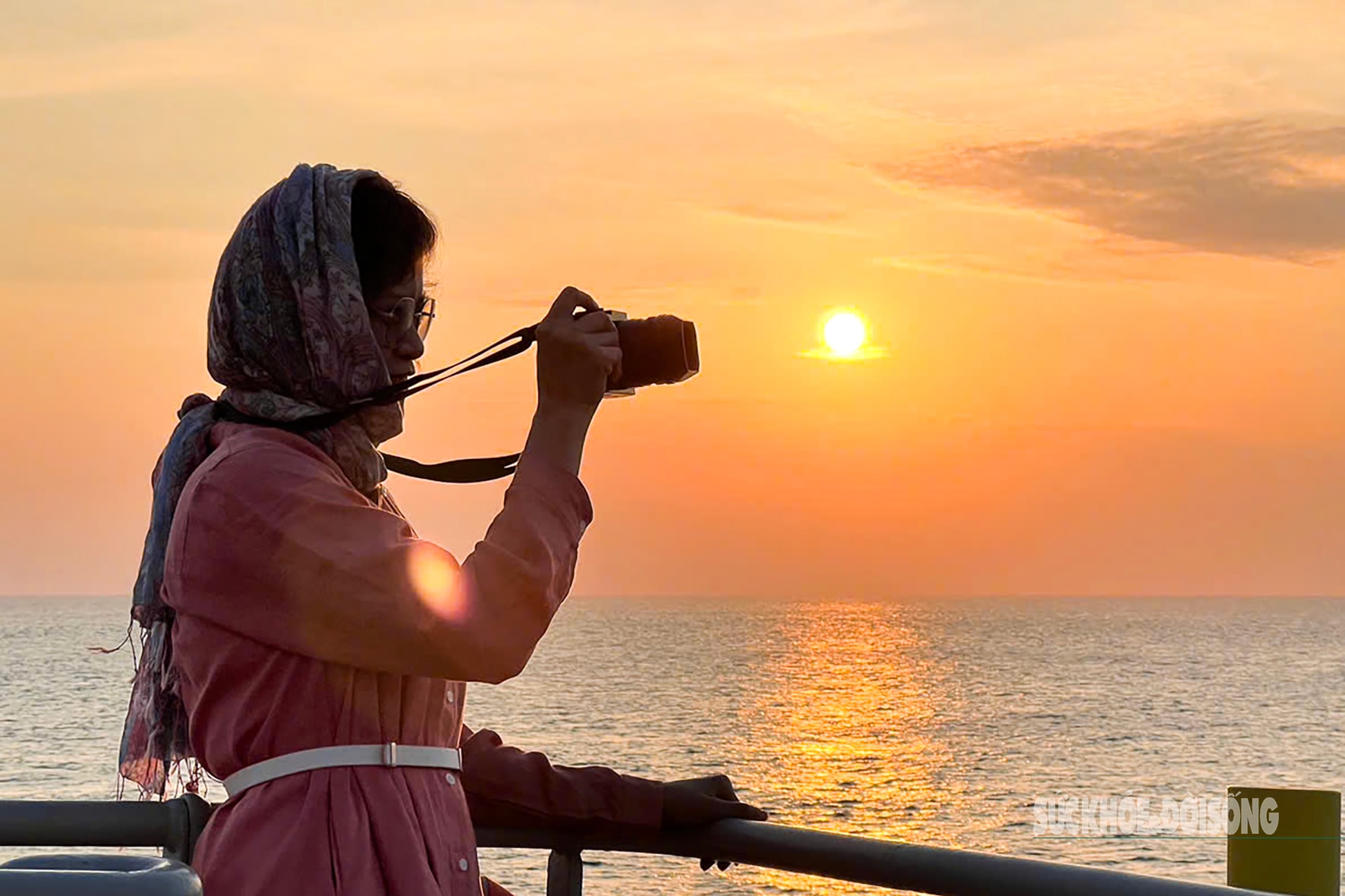 Hoàng hôn 'nhuộm vàng' biển Tây Nam từ boong tàu ra Thổ Chu- Ảnh 8.