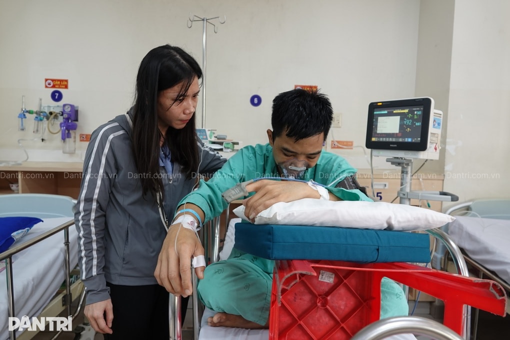 Thoi thóp vì căn bệnh hiếm, chàng trai cầu xin sự giúp đỡ để được sống tiếp - 2