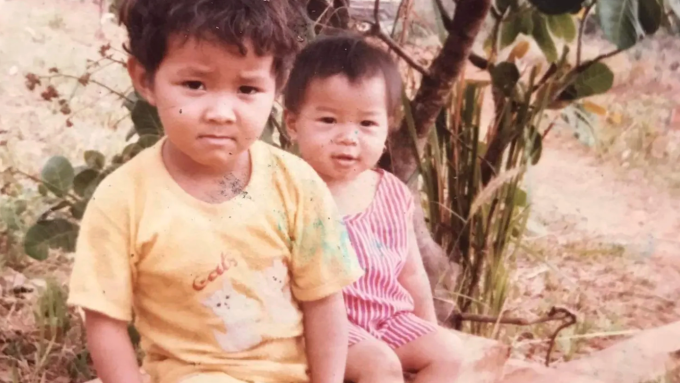 Gia Huynh (trái) sinh ra ở Đồng Nai, lớn lên ở TP HCM trước khi theo chồng qua Mỹ năm 2016. Ảnh: CNBC