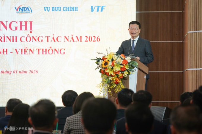 Bộ trưởng Nguyễn Mạnh Hùng tại Hội nghị Triển khai công tác năm 2026 khối Bưu chính Viễn thông, ngày 10/1/2026. Ảnh: Lưu Quý