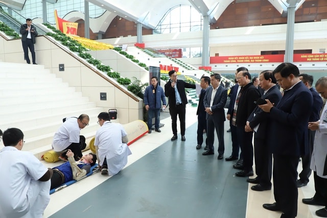 Bộ Y tế diễn tập đảm bảo công tác y tế phục vụ Đại hội XIV của Đảng- Ảnh 2. Bộ Y tế diễn tập đảm bảo công tác y tế phục vụ Đại hội XIV của Đảng- Ảnh 2.