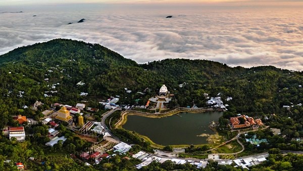 Kiến nghị chuyển giao Ban Quản lý Khu Du lịch Núi Cấmvề địa phương quản lý - Ảnh 1.