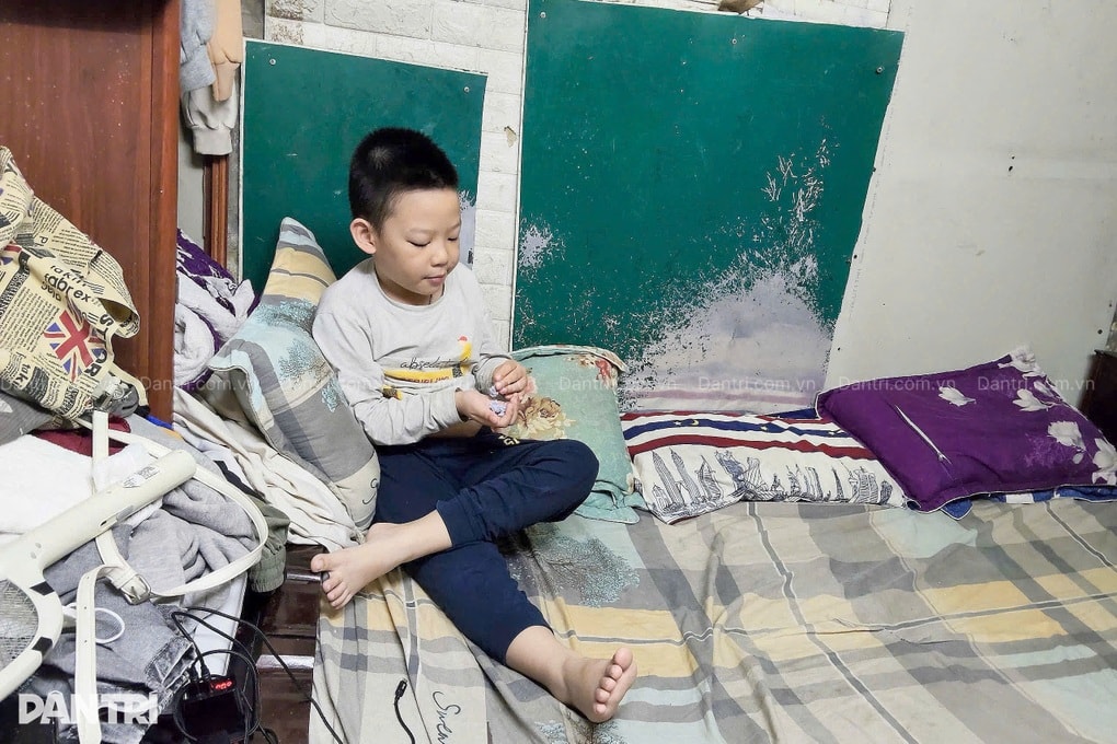 Mẹ ung thư mong được giúp đỡ sớm phẫu thuật để về chăm con trai tự kỷ - 4