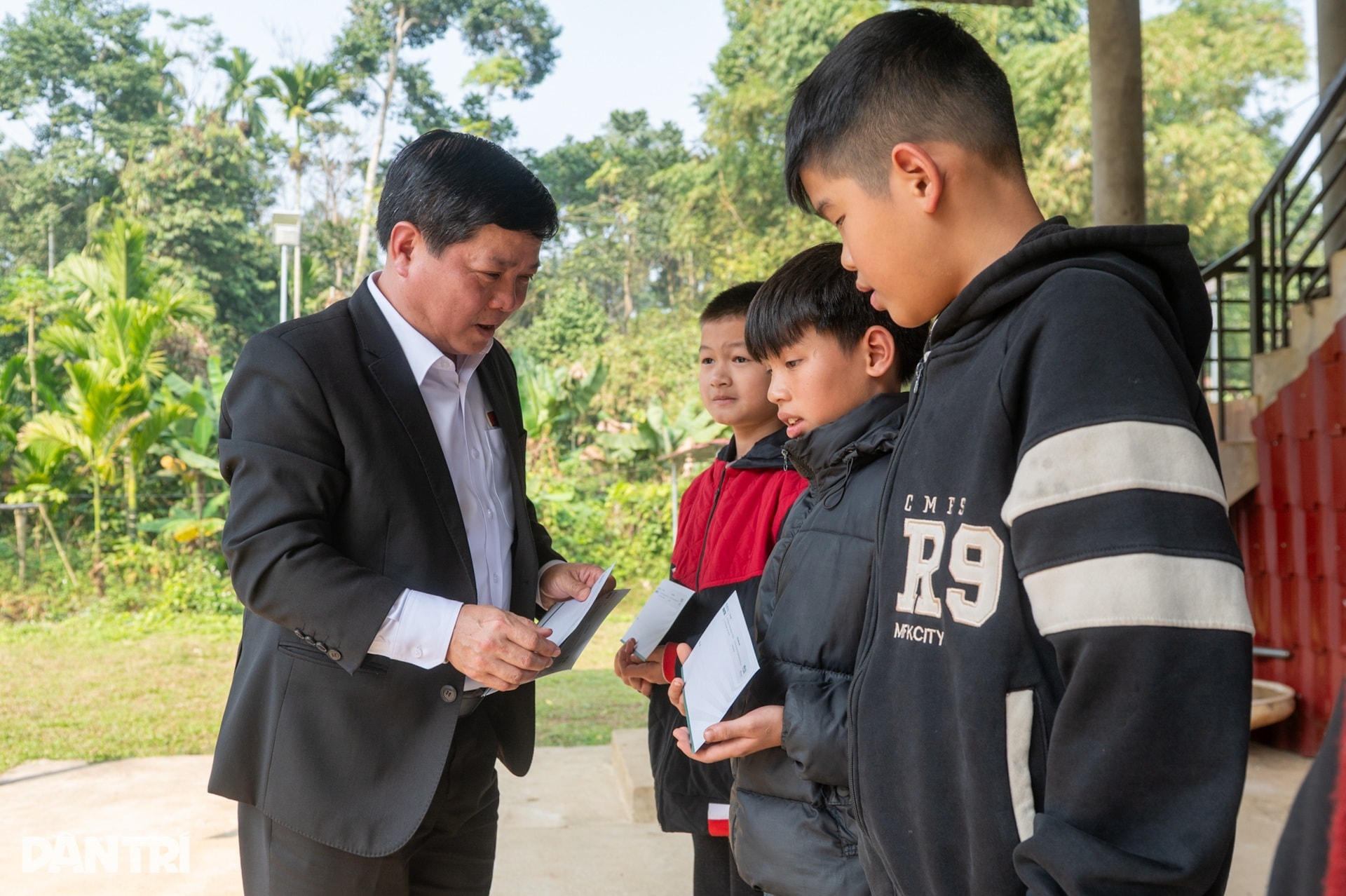 Khánh thành nhà Nhân ái, giúp 6 hộ nghèo ở Phú Thọ hoàn thành giấc mơ an cư - 8