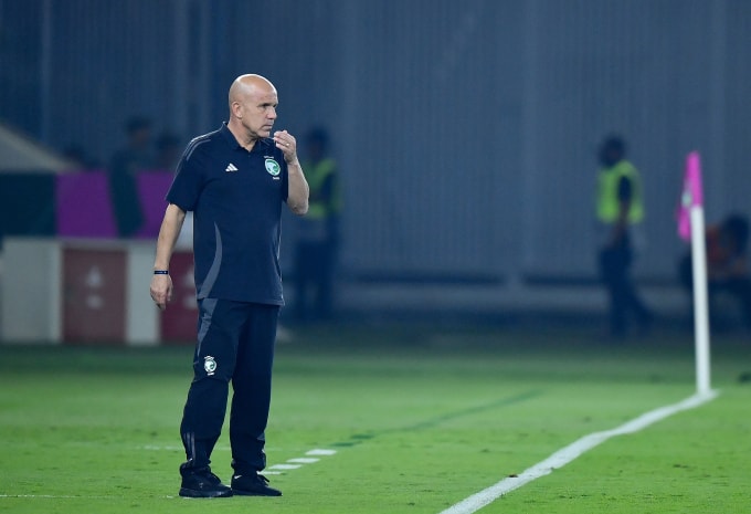 HLV Luigi Di Biagio trong trận Arab Saudi thua Việt Nam 0-1 ở lượt cuối bảng A VCK U23 châu Á 2026, trên sân Prince Abdullah Al Faisal ở Jeddah, Arab Saudi ngày 12/1/2026. Ảnh: AFC