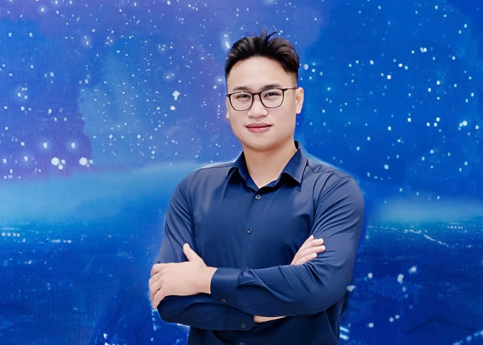 Đào Sỹ Sơn tại một sự kiện trong vai trò trưởng phòng kinh doanh. Ảnh: Nhân vật cung cấp