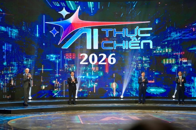 Đại diện Ban tổ chức chính thức phát động mùa 2 A.I thực chiến. Ảnh: Techcombank